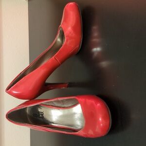 Women's Red 9&Co Heels Size 9 1/2